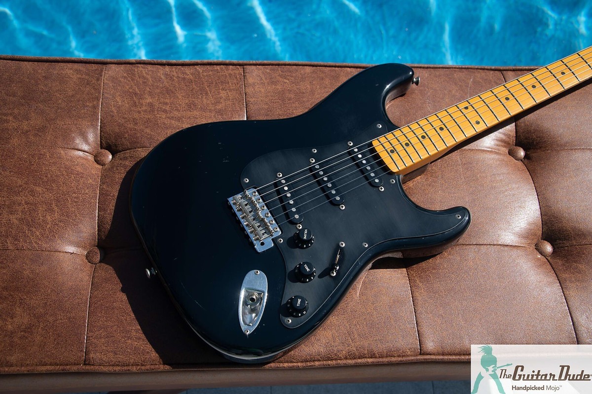 ギター Fender Japan Squier JV All Black ギター Fender Japan Squier JV All Black Fender Japan Squier