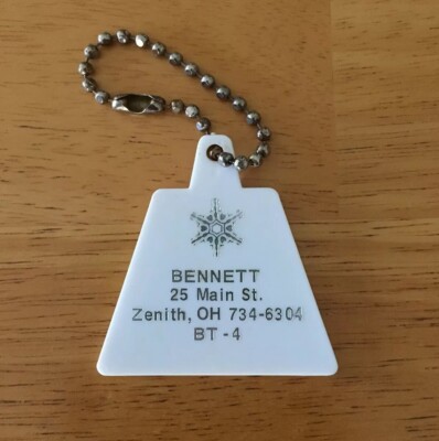 Vintage Keychain BENNETT   Key Fob Ring Chain Putty or Frost Scraper Zenith, Oh