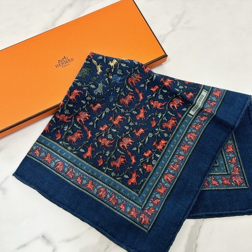 HERMES Petit Carre 45 Scarf Chasse En Inde w/Box Cashmere Silk 17" Blue Used