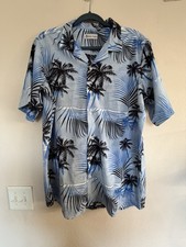 Hawaiian Vacation Men's Blue Palm Tree Print Short Sleeve Button Up Shirt