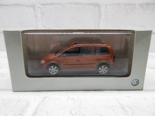 1/43 Volkswagen Cross Touran Orange Collectables 17+