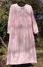 Vtg BARBIZON Pink Satin Nightgown Sz M Brushed Embroidered Long Sleeve Lace M/L