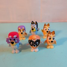 Bluey Bingo Grannies Plastic Toy Figures Lot of 6 2"