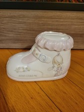 Precious Moments "Jesus Loves Me" Baby Girl Shoe Coin Bank 1994