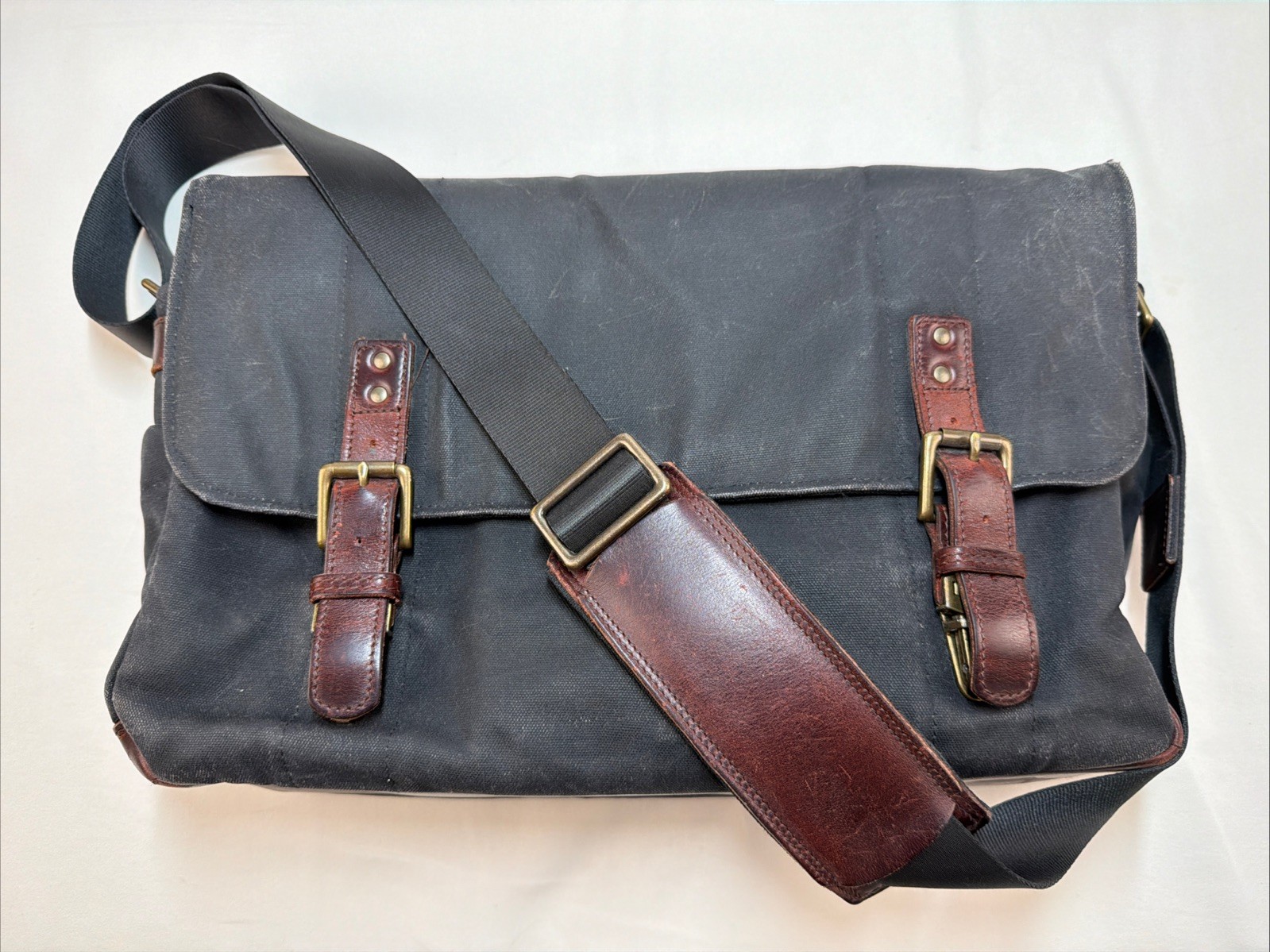 ONA Union Street Camera Laptop Messenger Bag Waxed Canvas