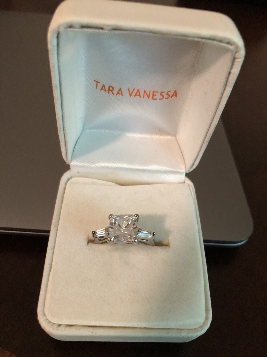 Tara Vanessa Womens White Metal Faux Engagement Ring Sz