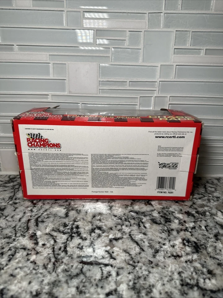 Jerry Nadeau 2002 UAW Delphi Nascar 1/24 Diecast Racing Champions #25 con tarjeta Foto 2 de 4