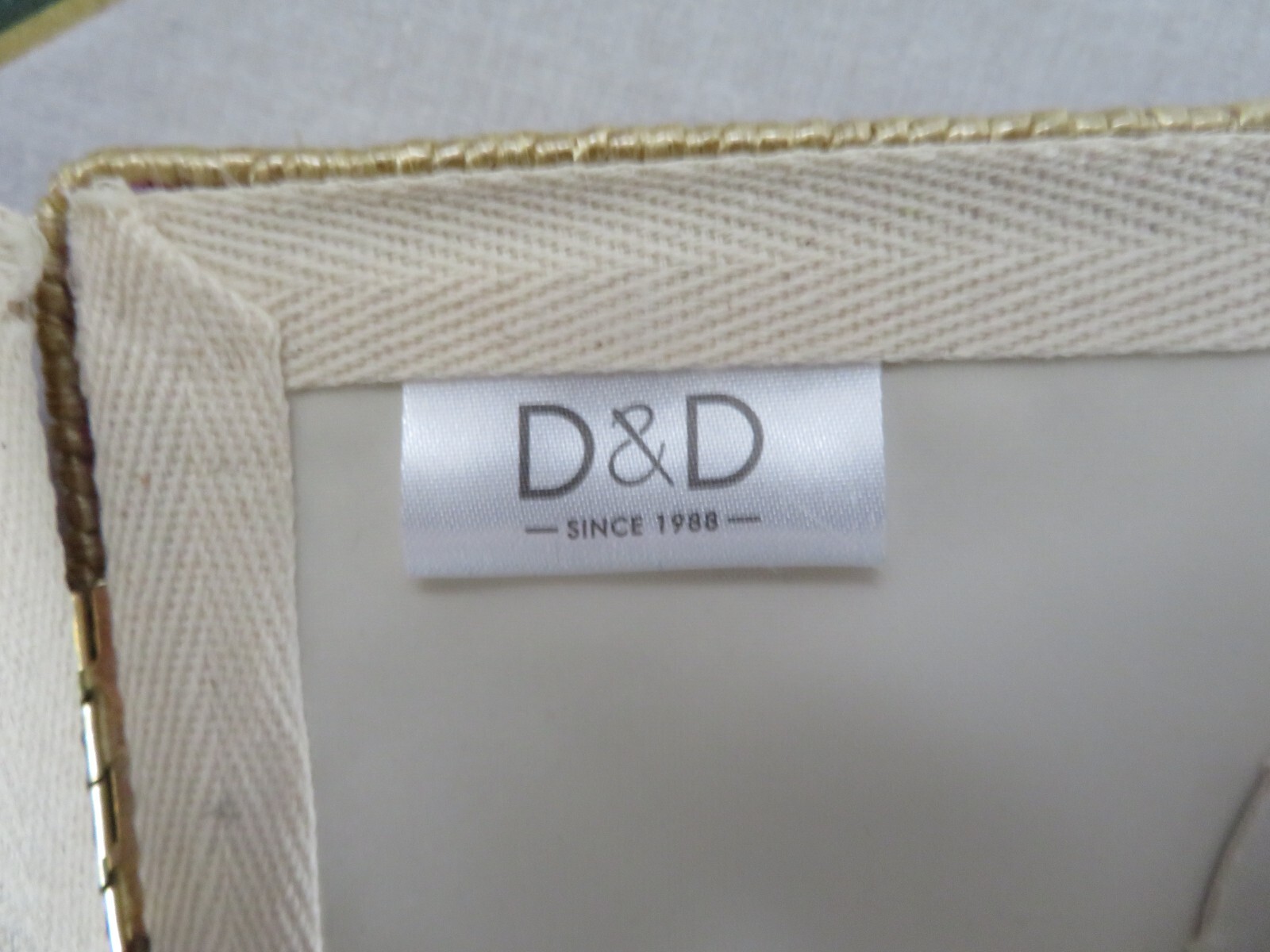 VINTAGE NEW PURPLE POKA-DOT SEWING STORAGE BOX