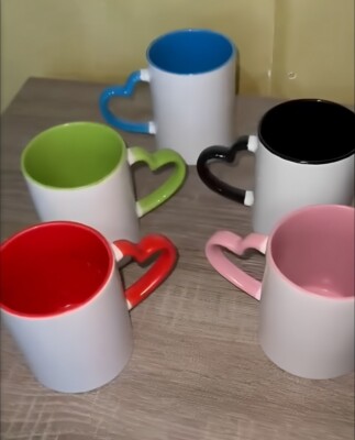 Customizable mug with heart handle. Different Colors