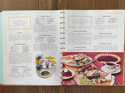 Betty Crockers New Dinner for Two Cookbook 1972 Thirteenth Printing Spiralbound - Picture 10 of 14