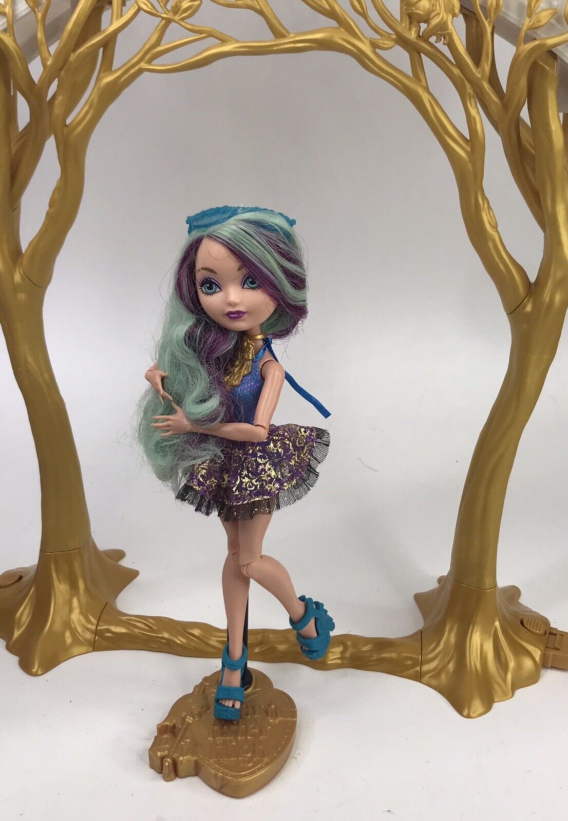 Boneca Ever After High Madeline Hatter Praia Encantada Mattel Monster