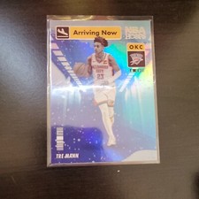 2021-22 Panini Hoops Winter Ed. Basketball Tre Mann Arriving Now Holo RC #22