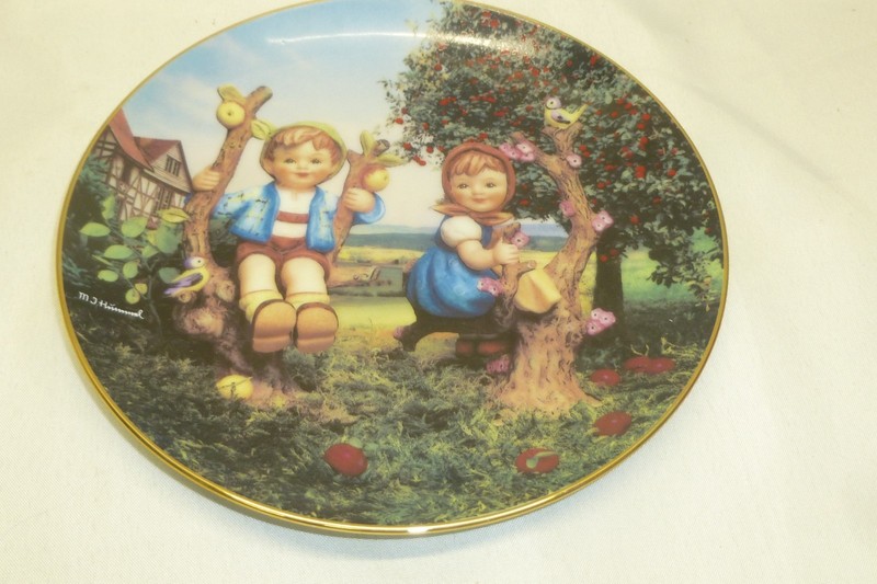 Vintage Danbury Mint MJ Hummel Apple Tree Boy and Girl Plate Little Companions