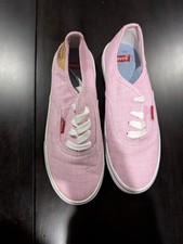Tenis para mujer Levi's rosa blanco a cuadros bajos con cordones