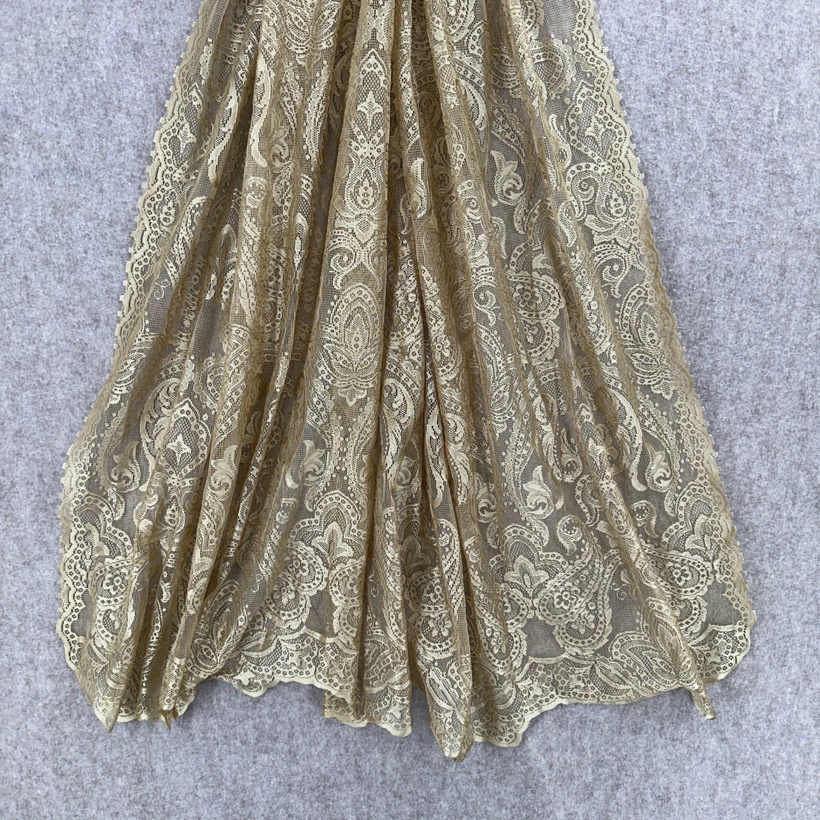 VTG Curtain Gold Lace Paisley Panel with Attached Valance 56x84 Made in Turkey