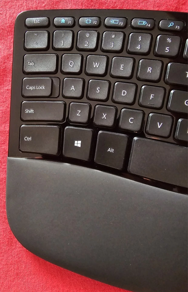 Microsoft Sculpt Ergonomic Wireless Keyboard Surface Edition 1559 NO DONGLE  - Image 2 of 4