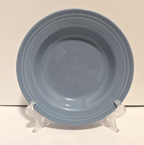 One Homer Laughlin Fiesta Ware Periwinkle Rimmed Ceral Soup Bowl 9" Diameter