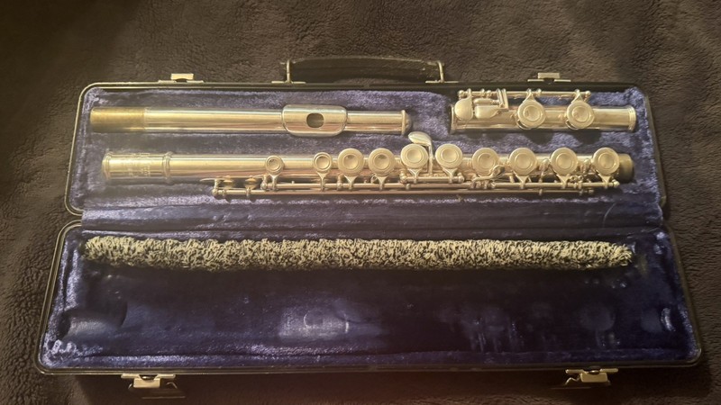 SELMER BUNDY II USA SILVER PLATED FLUTE WITH HARD SELMER CARRY CASE 1970-1980s