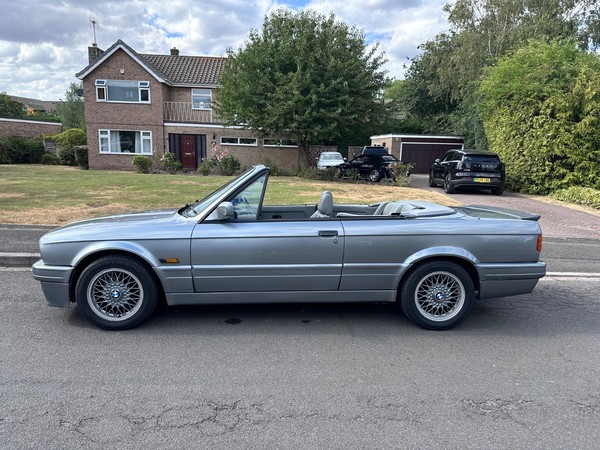eBay - 1989 BMW E30 325i Cabriolet M-Te...