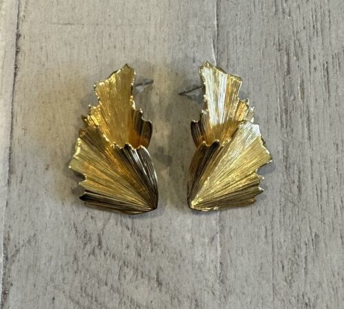 Vintage 1980’s Gold-tone Textured  Earrings Asymm… - image 1