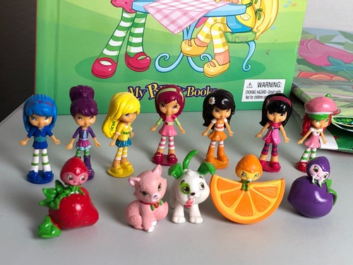 Strawberry Shortcake My Busy Book ~ Rare storybook Board w/12 figures Complete - Picture 2 of 9