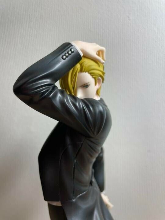 Statue And Ring Style Banana Fish Ash Lynx FREEing 1/7 Scale Statue And Ring Style Banana Fish Ash Lynx FREEing 1/7 Scale