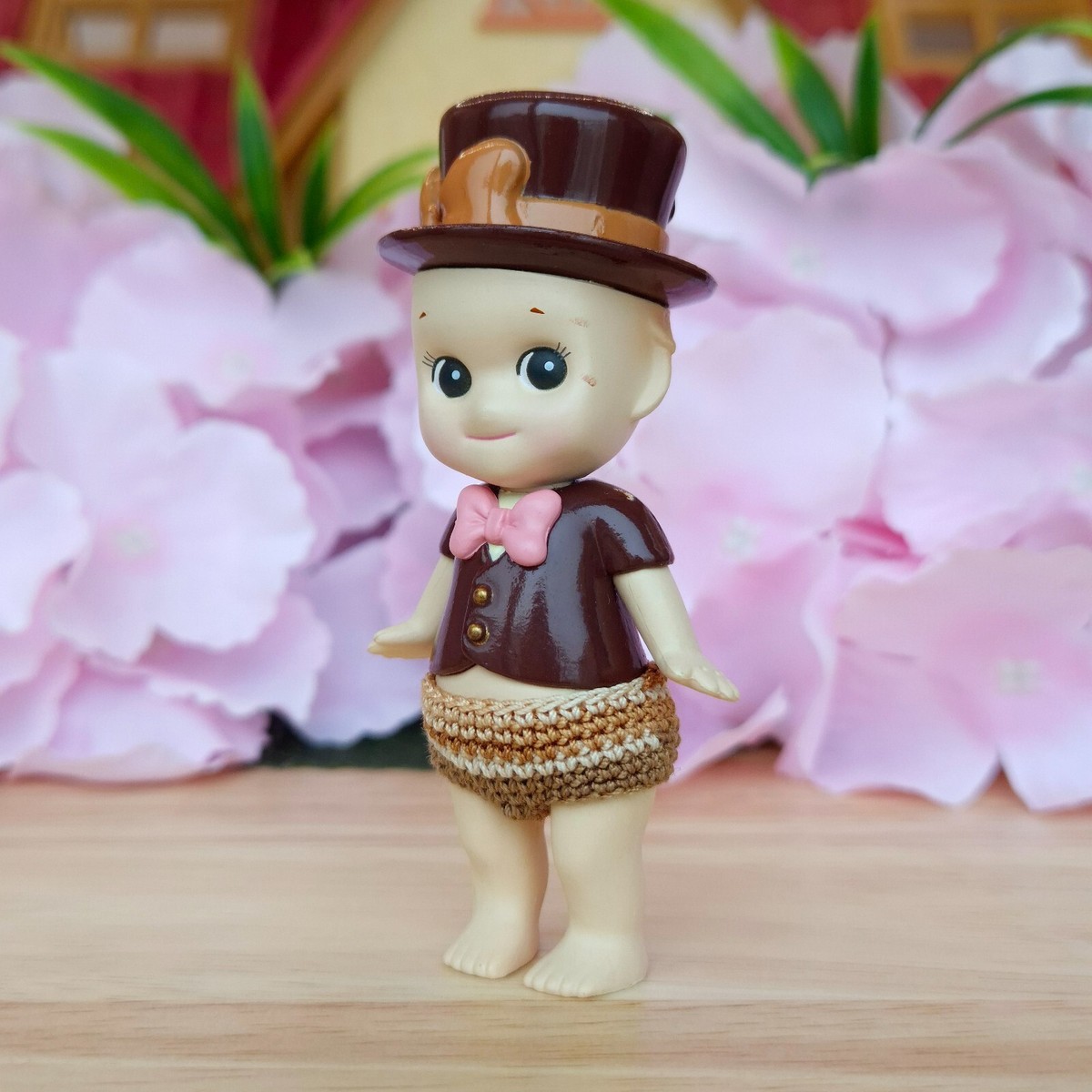 Authentic] 🍫 Dark Chocolate Sonny Angel Valentine's Day Mini