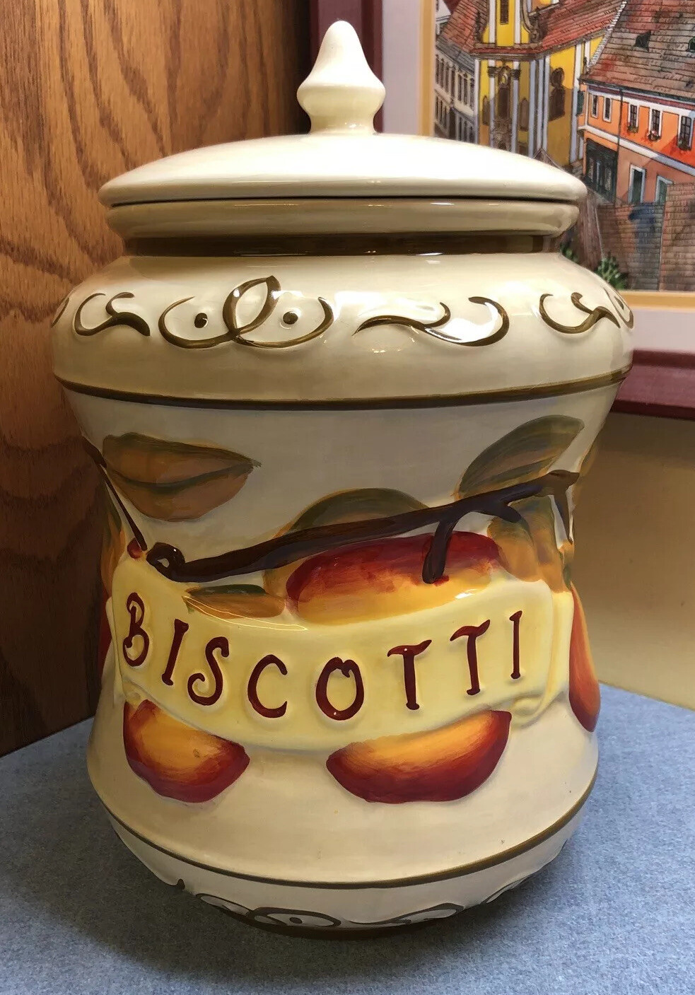 Nonni's Biscotti Big Yellow Ceramic Cookie Jar w/ lid Embossed Apples