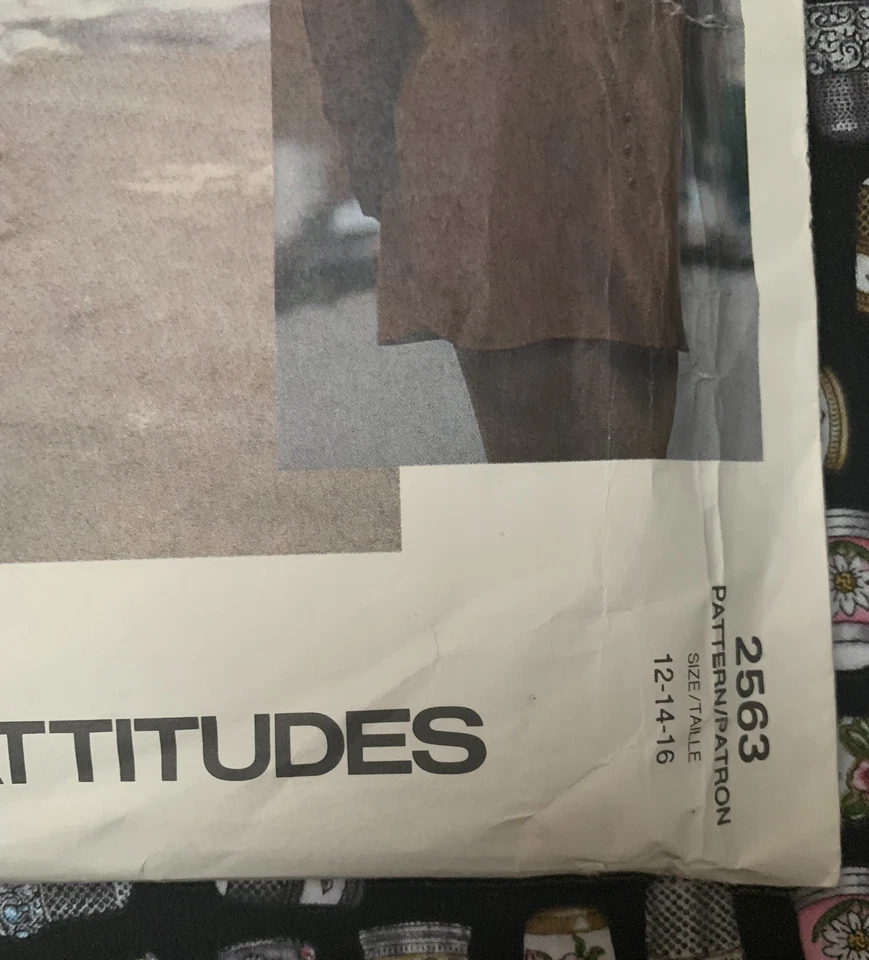 Vogue 2563 Carmelo Pomodoro 90s pattern - jacket skirt & shirt size 12-14-16 FF - Image 2 of 4