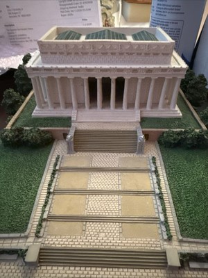 Danbury Mint Vintage the Lincoln Memorial Landmark Building With COA