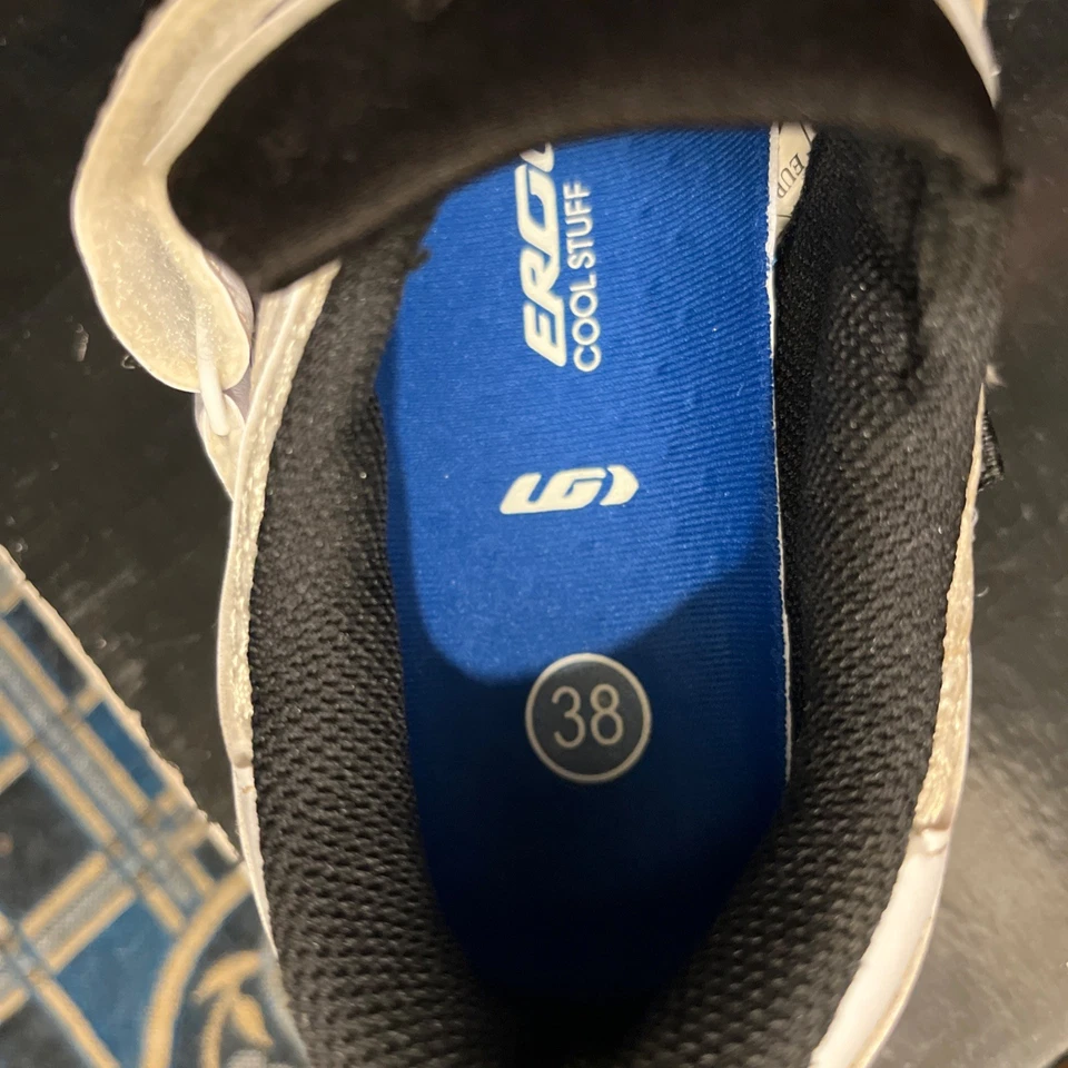 Zapatos de ciclismo/triatlón de velocidad Garneau Tri-X para mujer. Talla US. Talla 6,5 o EURO. 38. Foto 4 de 4