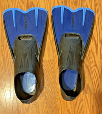 Cressi Agua Short Swim Full Foot Fins US Men Size 8 1/2-9 1/2 Diving Snorkeling