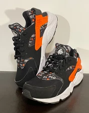 NIKE MENS SIZE 8.5 SHOES AIR HUARACHE JUST DO IT BLACK ORANGE AT5017-001