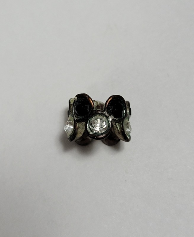 Black And White Opposing Stone Spacer Charm
