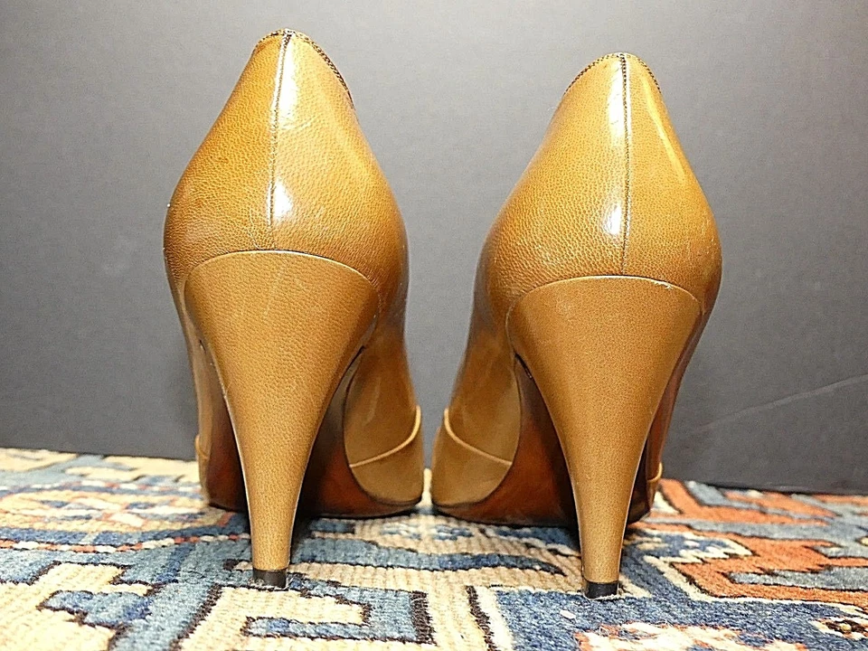 Zapatos de salón clásicos vintage para mujer Bruno Magli de cuero castaño punta abierta talla 8,5 AA COMO NUEVOS Foto 4 de 4