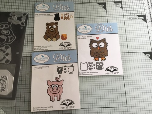 Job lot of various card making dies to include couture closure template, etc - Picture 4 of 4