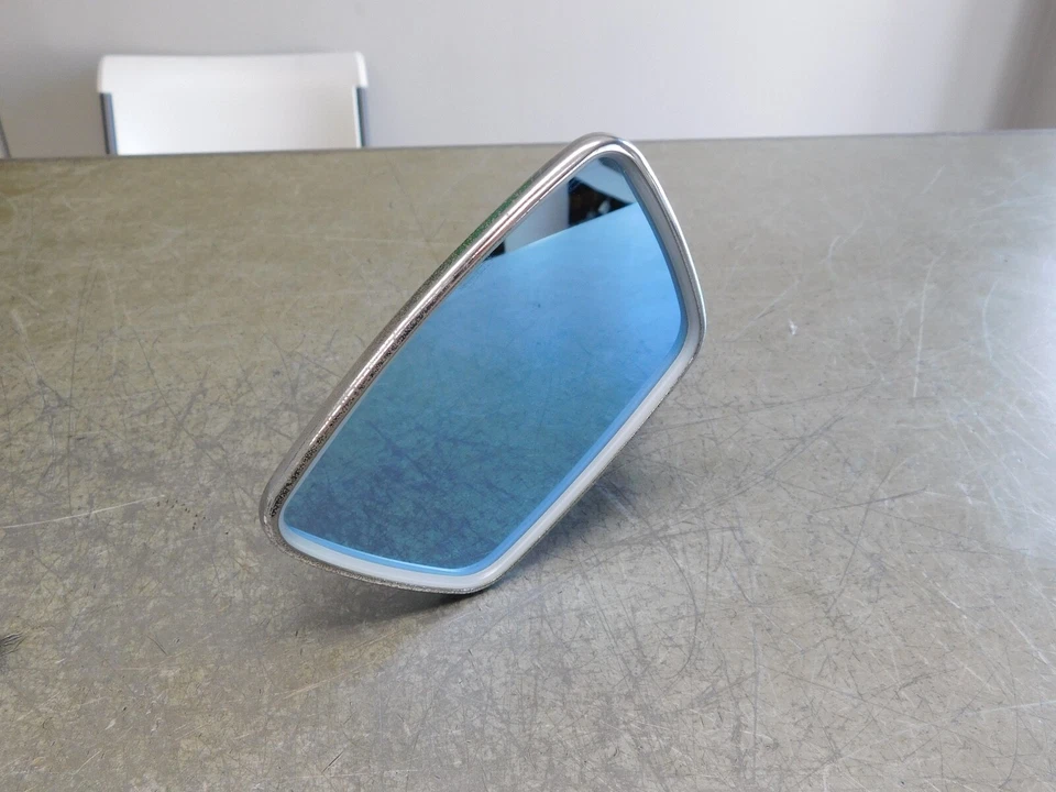 ESPEJO RETROVISOR LATERAL IZQUIERDO W108 W109 W114 W115 220S 220SE 250 230 280SE 280SEL Foto 4 de 4