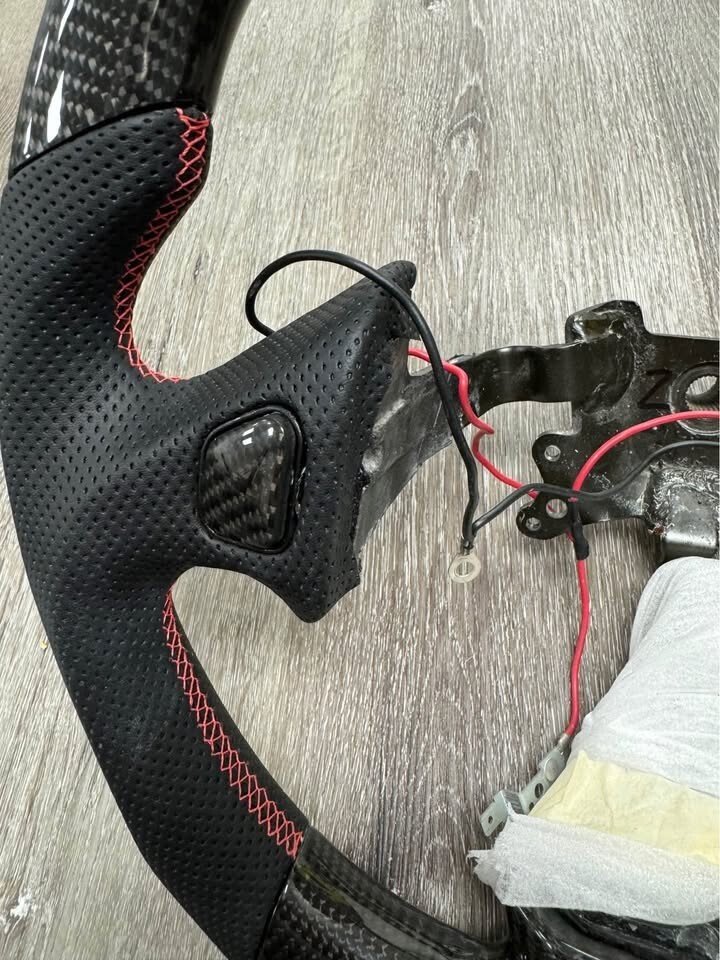 ACURA NSX OEM Real Carbon Fiber Steering wheel (NA1 NA2- ships asap USA)