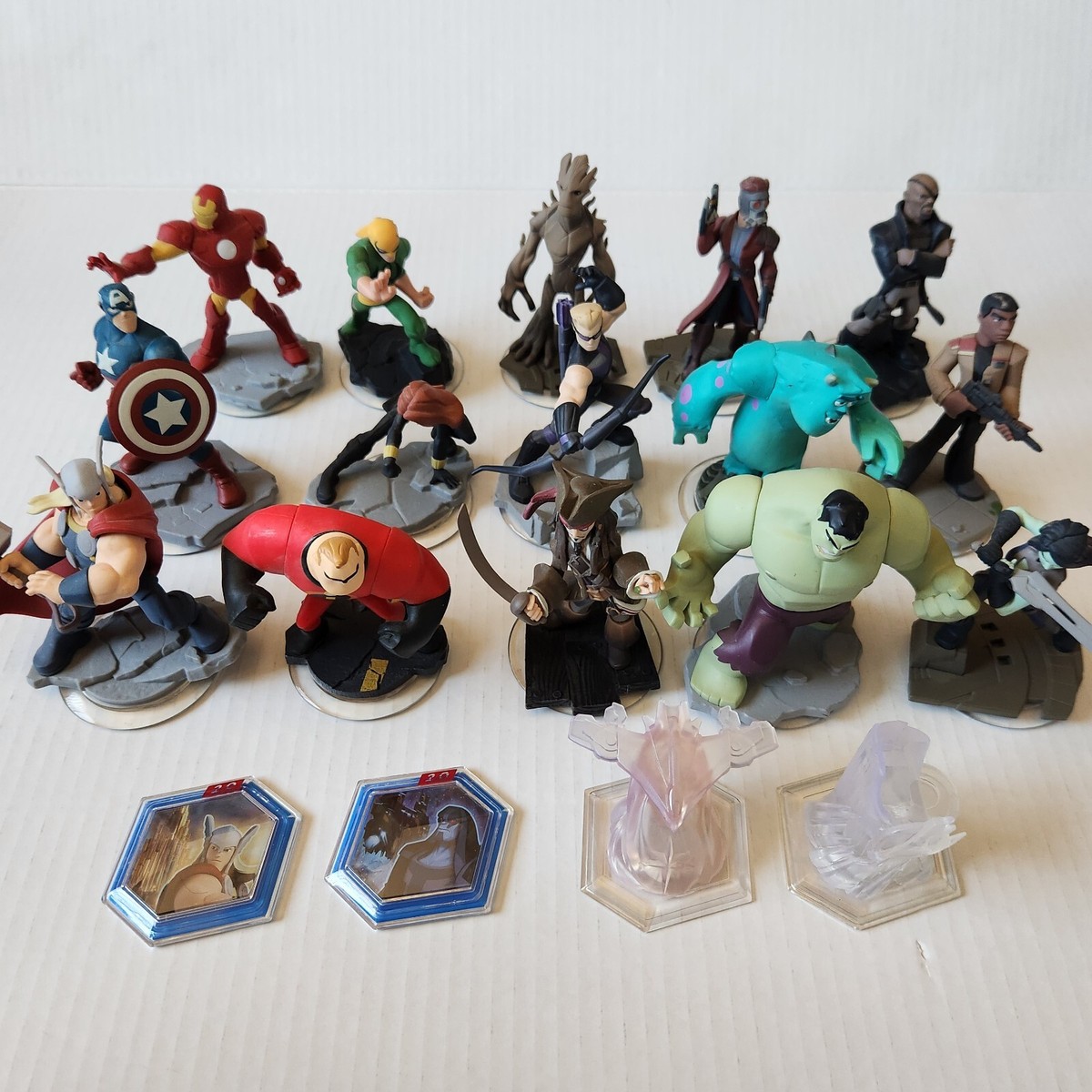 Disney marvel　The Infinity Saga　フィギュアセット Disney Marvel Avengers The Infinity Saga Exclusive 20-Piece
