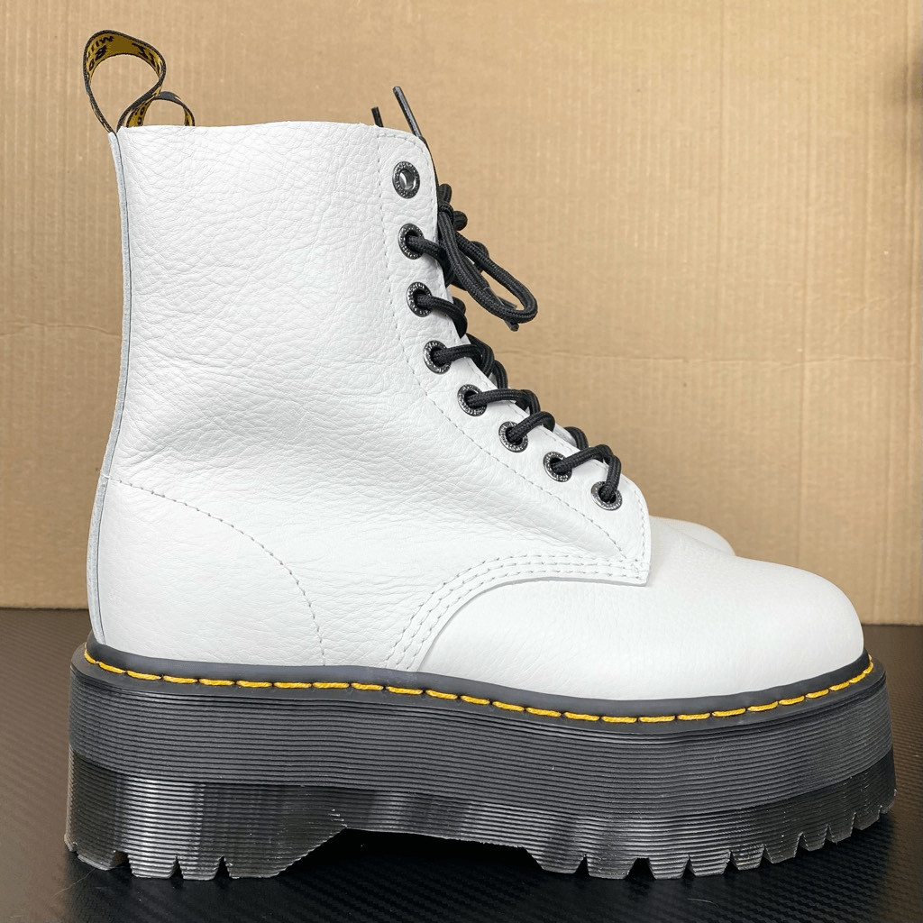 Dr. Marten’s 1460 Pascal Max White & Black Platform Lace Up Ankle Boots Size 10 image 5