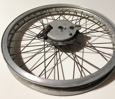 Vintage 21 inch front Akront Husqvarna CR250 1972 motorcycle rim wheel Aluminum