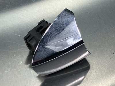 07-13 mercedes w221 s550 front right passenger exterior door handle lock cap oem