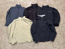 Lot of 4 Jackets, 3 Columbia, UNIQLO,. Size V...