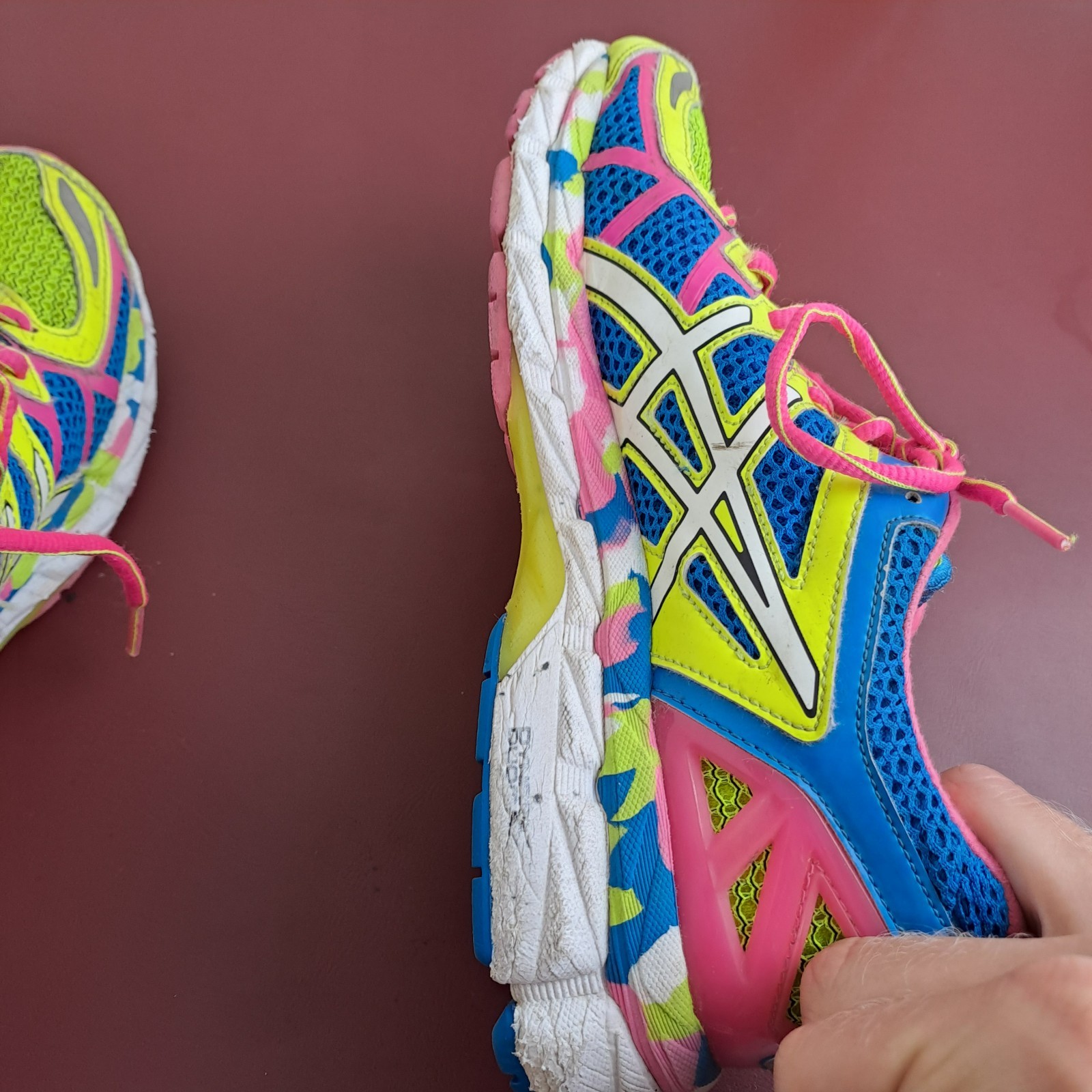 Asics Gel-Kayano 21 Running Shoes Womens Size 9 Neon/Pink Athletic Sneakers thumbnail 17