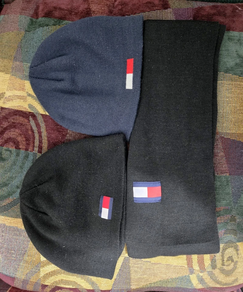 Tommy Hilfiger Bufanda, 2 Sombreros Nuevos, Nunca Usado Talla XL  Foto 2 de 4
