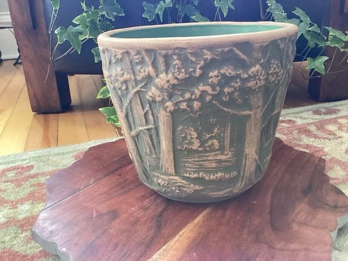 Red Wing  Brushed Ware Jardiniere 7” Pastel Green & Tan- Woodland scene