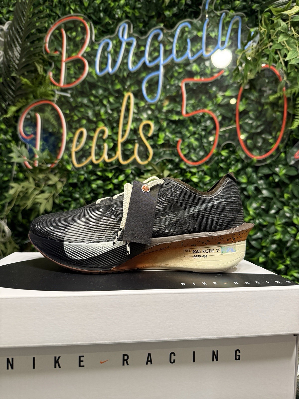 Zoomx Vaporfly Nextpercent 4 Uk Size 6.5/ RRP 245 image 4