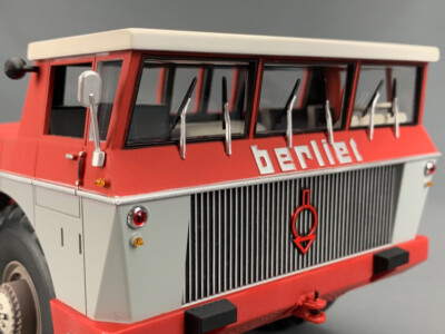 1:43 NOREV Model Berliet T100 No.4 Heavy Super Truck w/Generator Load D0782 LZ