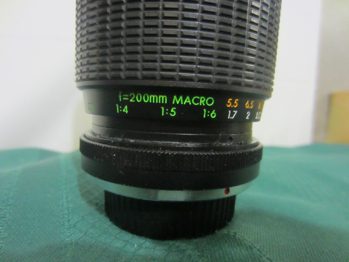 Auto Makinon 80-200mm f 4.5 Zoom Macro - Minolta MD Mount - Clean