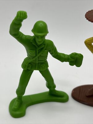 General Mills Disney Pixar Toy Story 2 Woody & Army Soldier